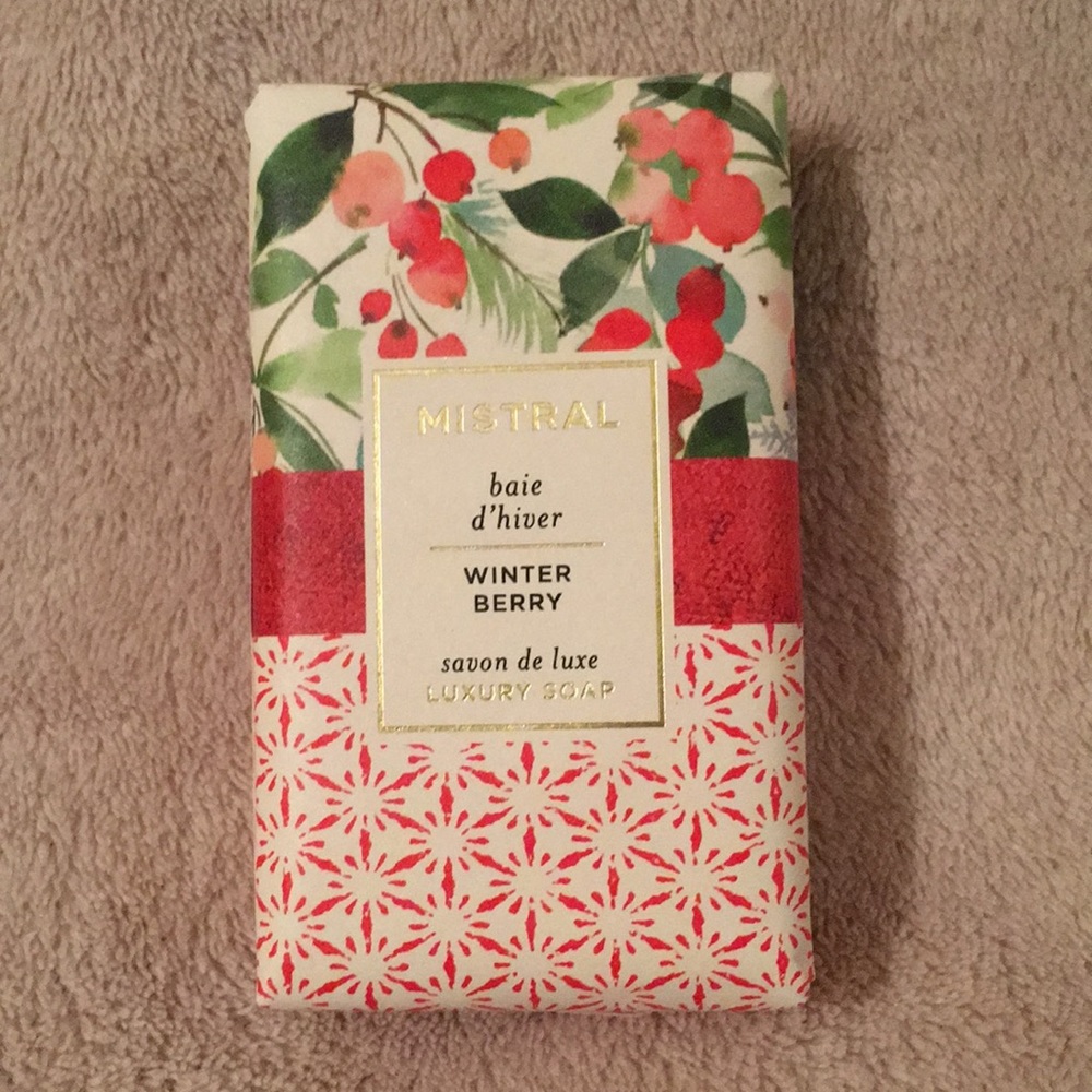 Mistral Winter Berry Scented Holiday Luxury Soap